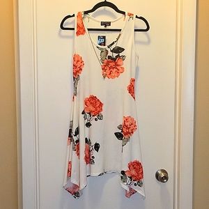 Sleeveless Floral and white dress. Sz. Large